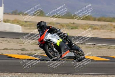 media/Oct-08-2022-SoCal Trackdays (Sat) [[1fc3beec89]]/Turn 16 (125pm)/